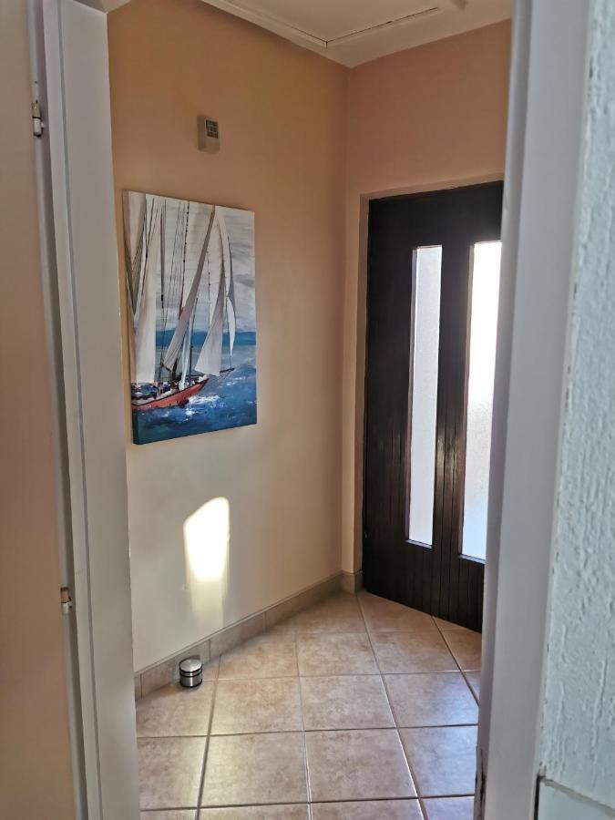 Near By Everything Vodice Extérieur photo