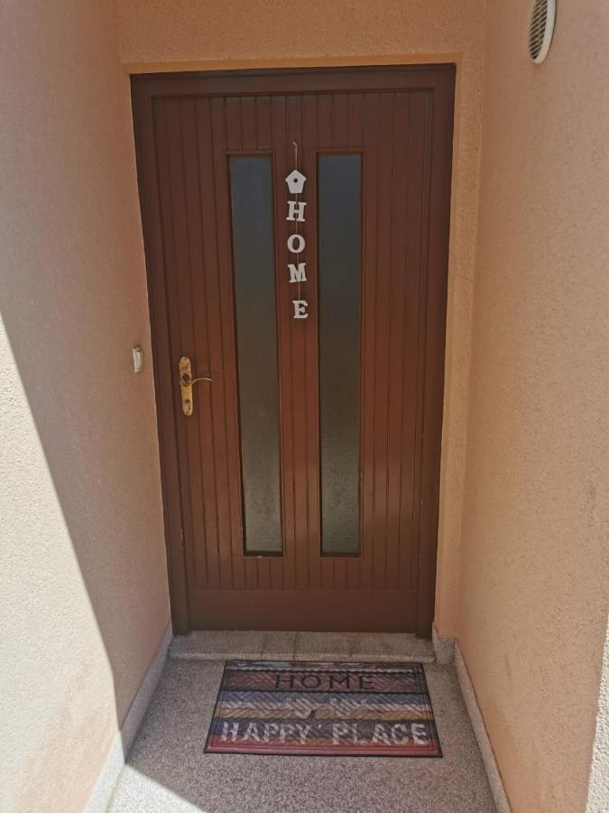 Near By Everything Vodice Extérieur photo