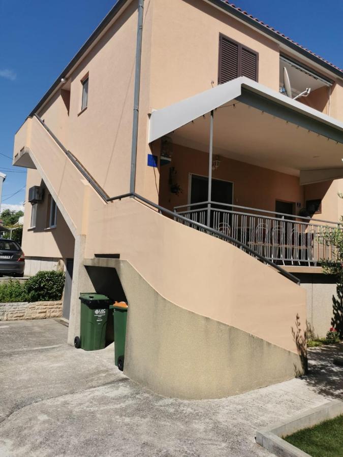 Near By Everything Vodice Extérieur photo